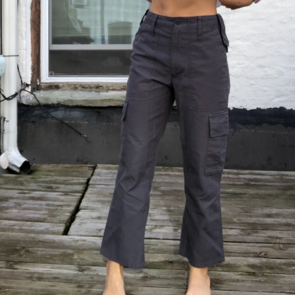 Grey urban outfitters cargo pants super cute 24